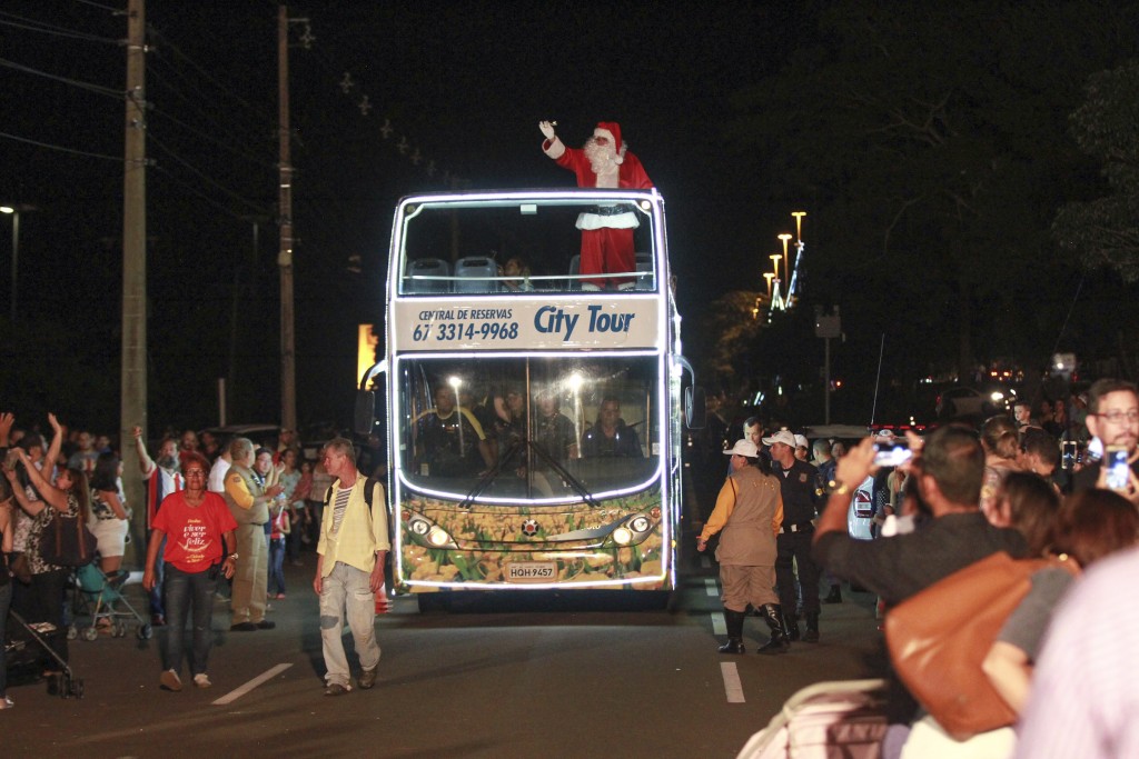 Em Campo Grande, Casa do Papai Noel é aberta e prefeito anuncia a volta do  ônibus do City Tour – Rede Zero Um Informa – Ano VIII