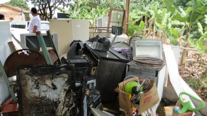 Geladeiras, televisores e eletrodomésticos em geral estão entre os materiais recolhidos. (Foto: SESAU).