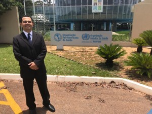 O secretário Marcelo Vilela na sede da OPAS-OMS em Brasília. 