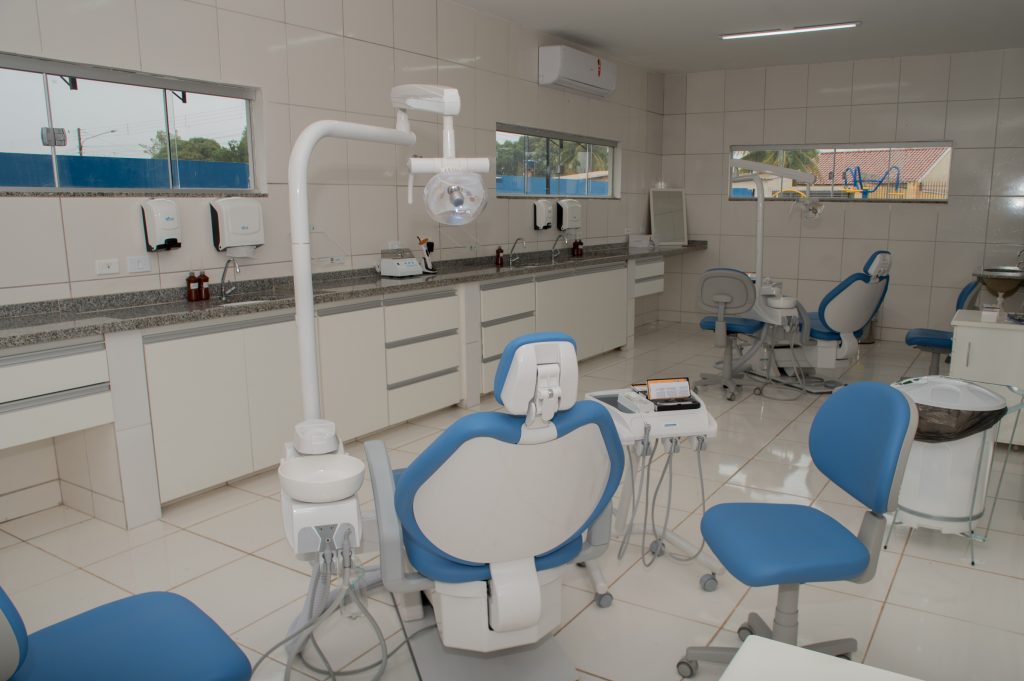 Com nova estrutura, odontologia da prefeitura tem busca ativa por pacientes e atendimento a crianças nas escolas