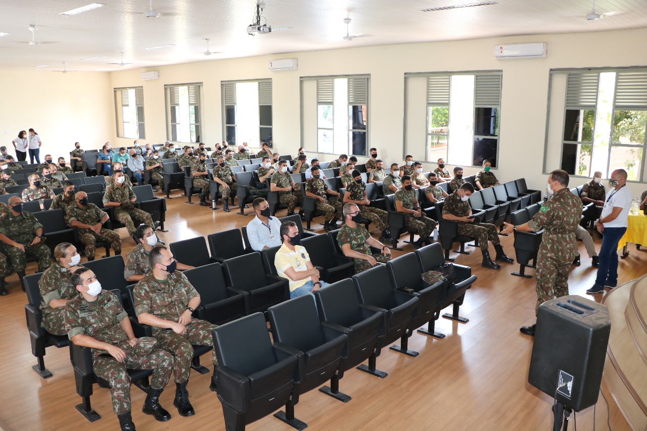 Programa da Prefeitura capacita mais de 200 militares para atuarem como colaboradores no combate ao Aedes